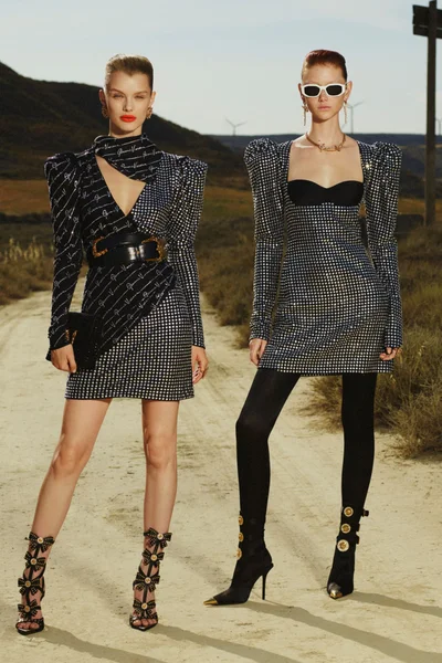 Look 27